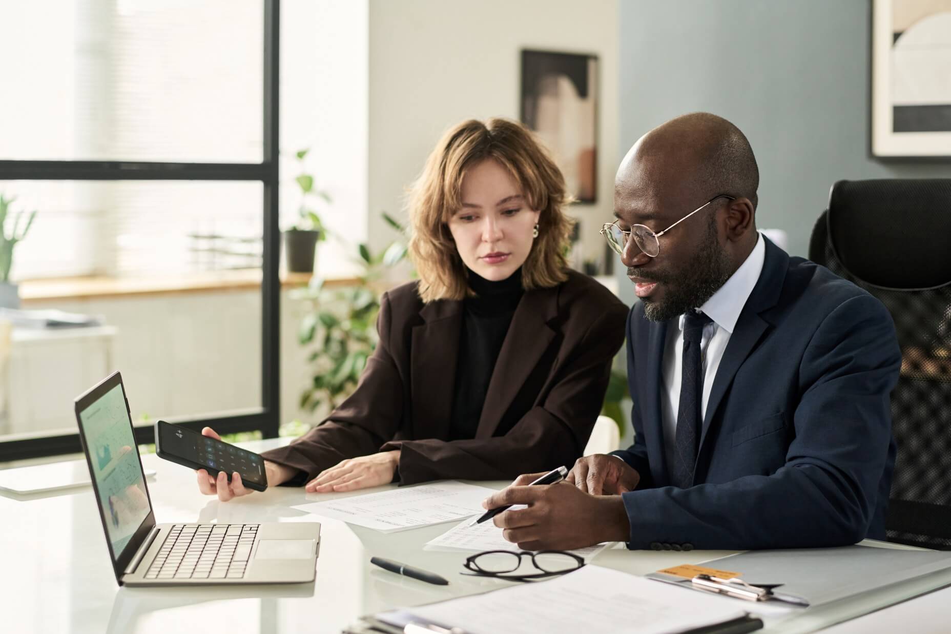 In-House Trading and Rebalancing vs. Outsourced Trading: Which is right for you?